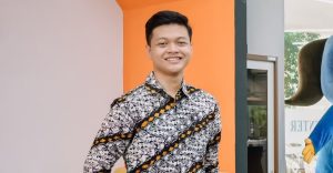 kisah-inspiratif-nabil-bintang-prayoga-anak-penjual-jamu-yang-sukses-menjadi-lulusan-terbaik-ipb-university-770x400-1