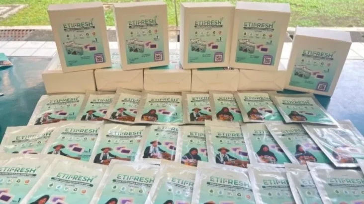 mahasiswa-ipb-university-ciptakan-stiker-yang-bisa-perpanjang-umur-simpan-buah-wjm