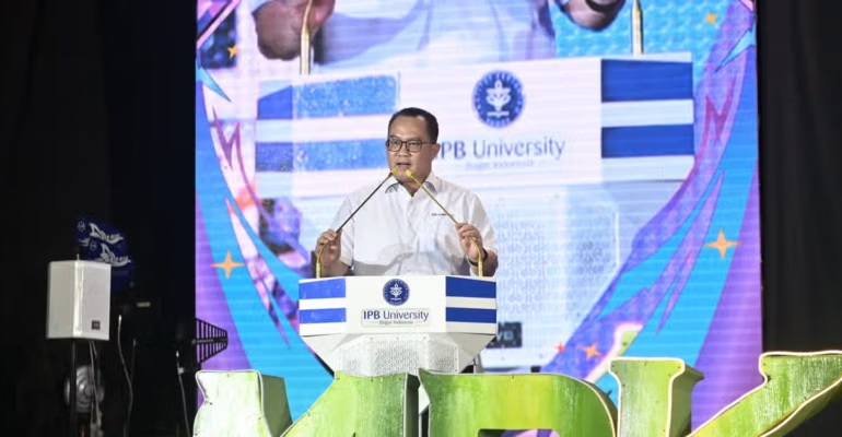 pintar-tidak-cukup-kepala-brin-ungkap-bekal-mahasiswa-baru-sekolah-vokasi-ipb-university-hadapi-masa-depan-770x400