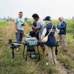 IPB University Uji Drone Pertanian, Penyemprotan Satu Hektare Sawah Tuntas 20 Menit