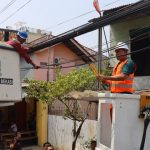 Kabel Udara Sepanjang 3 Kilometer di Bekasi Ditertibkan, Tri Adhianto Turun Langsung